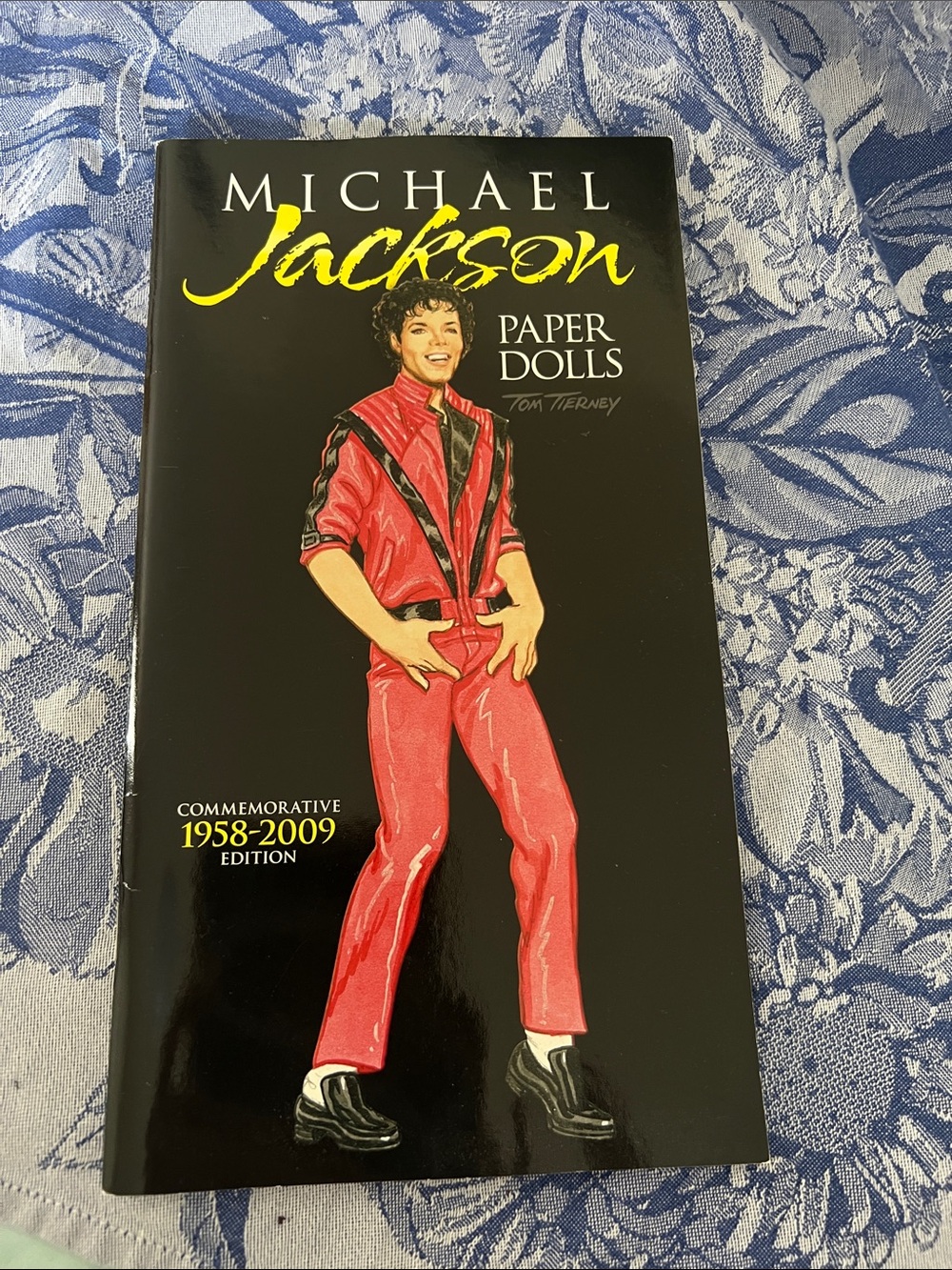 Michael Jackson Paper Dolls - Black & Red Commemorative Book